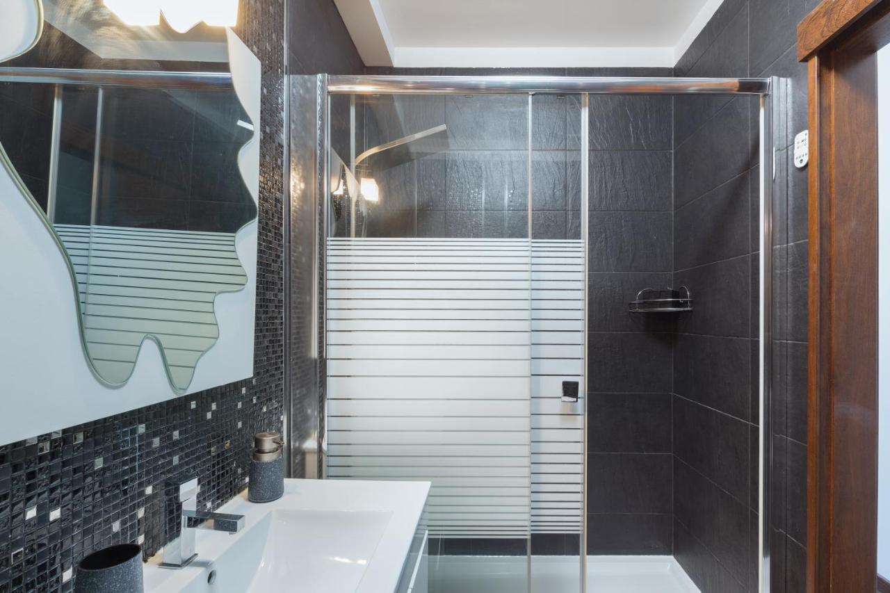 Deluxe Spacious Flats W Mezzanine By Host Wise Apartamento Porto Exterior foto