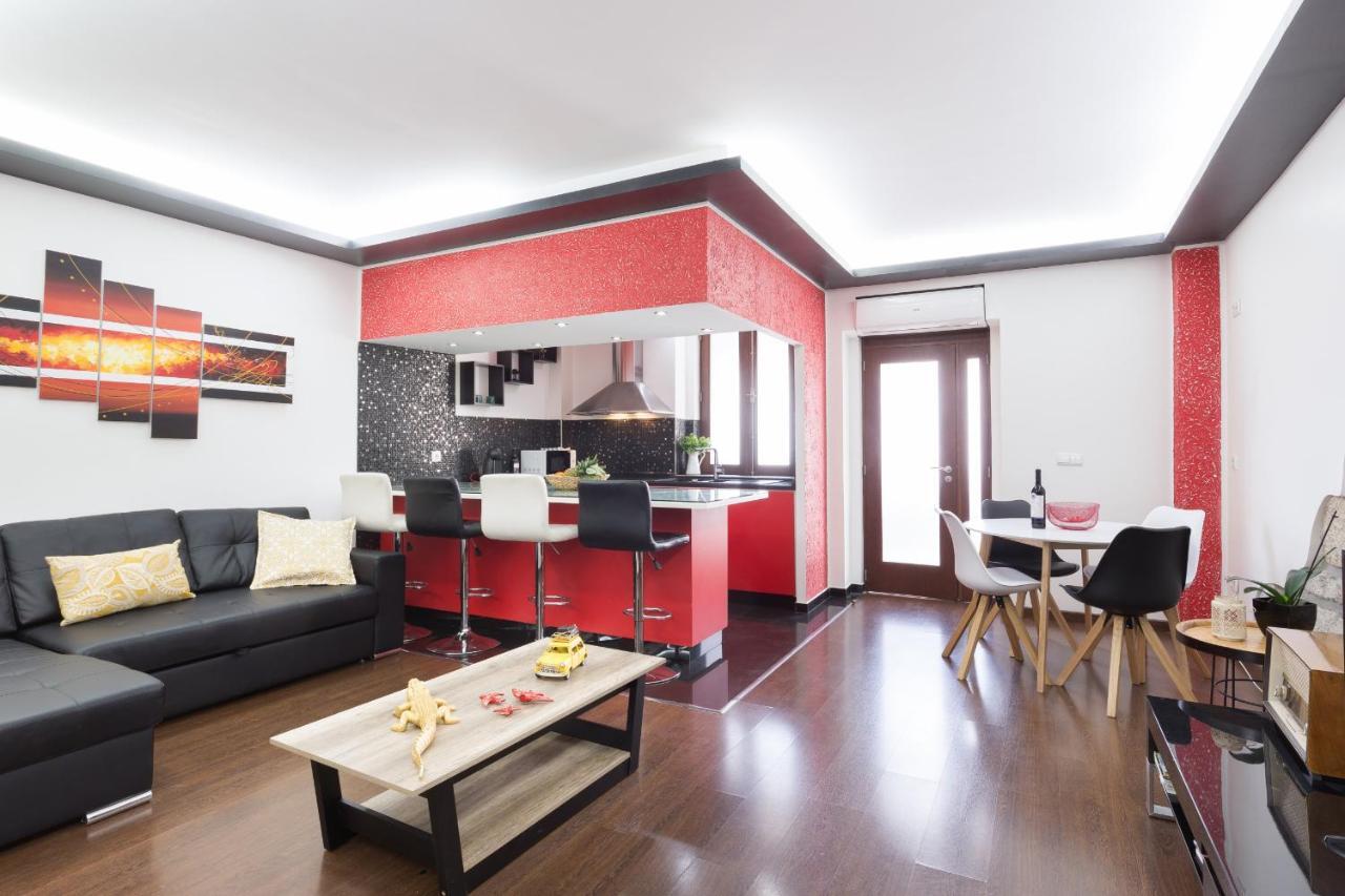 Deluxe Spacious Flats W Mezzanine By Host Wise Apartamento Porto Exterior foto
